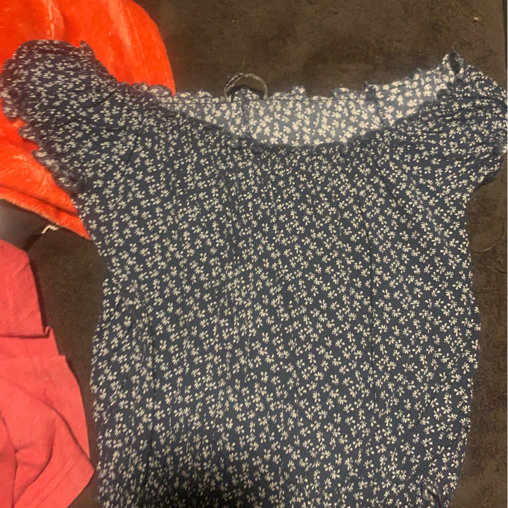 Brandy Melville off the shoulder top